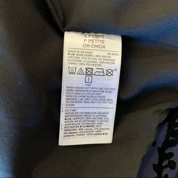 OLD NAVY CROPPED BLAZER NAVY BLACK VELVET FLORAL - Picture 11 of 13